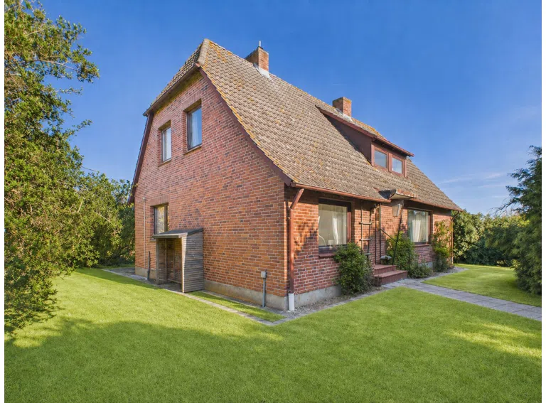 Außenansicht - Lütt Immobilien Kiel.jpg