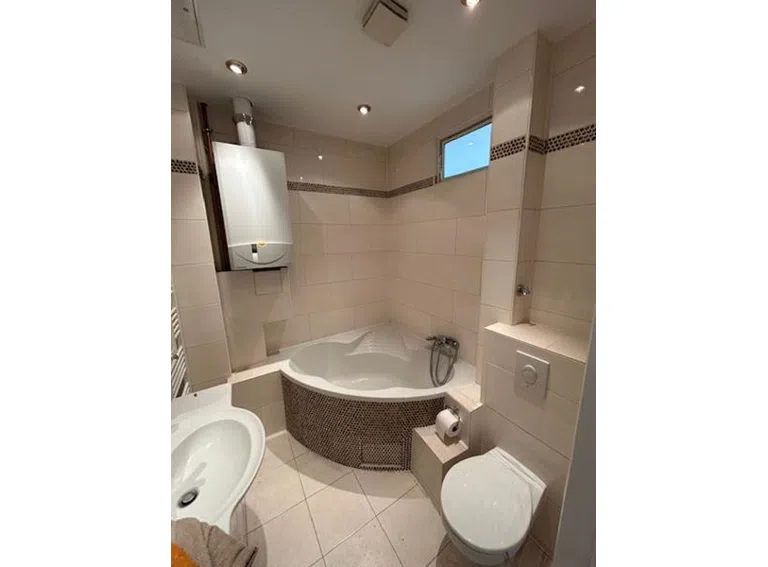 Badezimmer 1