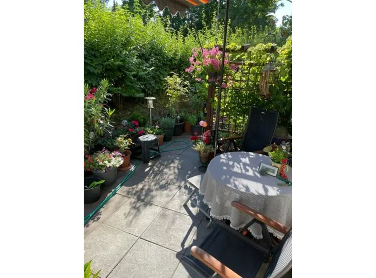 Wohn-Esszimer Terrasse