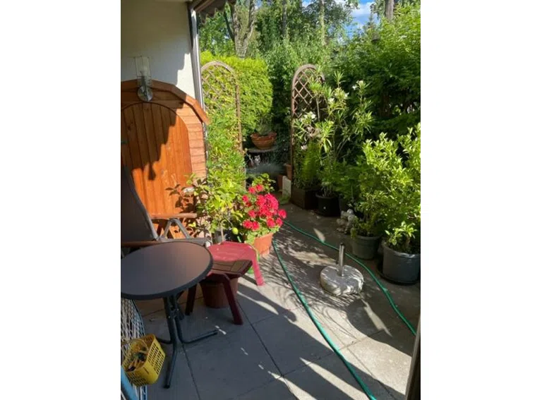 Wohn-Schlafzimmer Terrasse