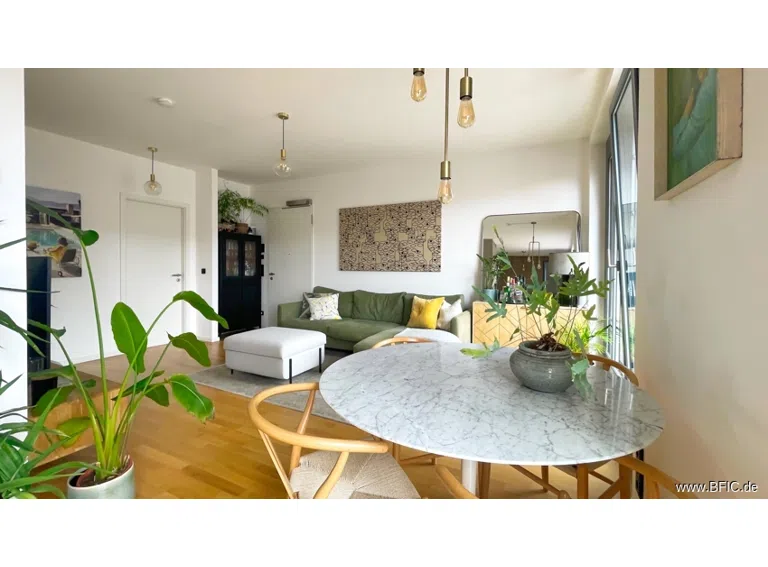 living room, kitchen