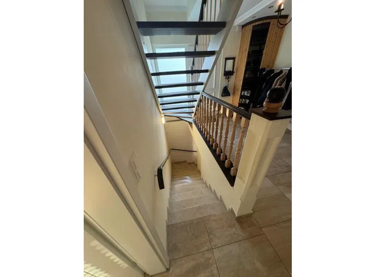 36 Kellertreppe