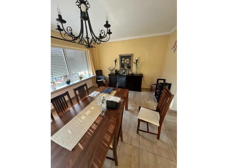 27 Eßzimmer