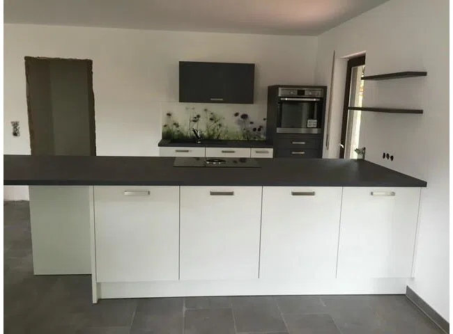 31 EBK im EG mit Pantrayzugang