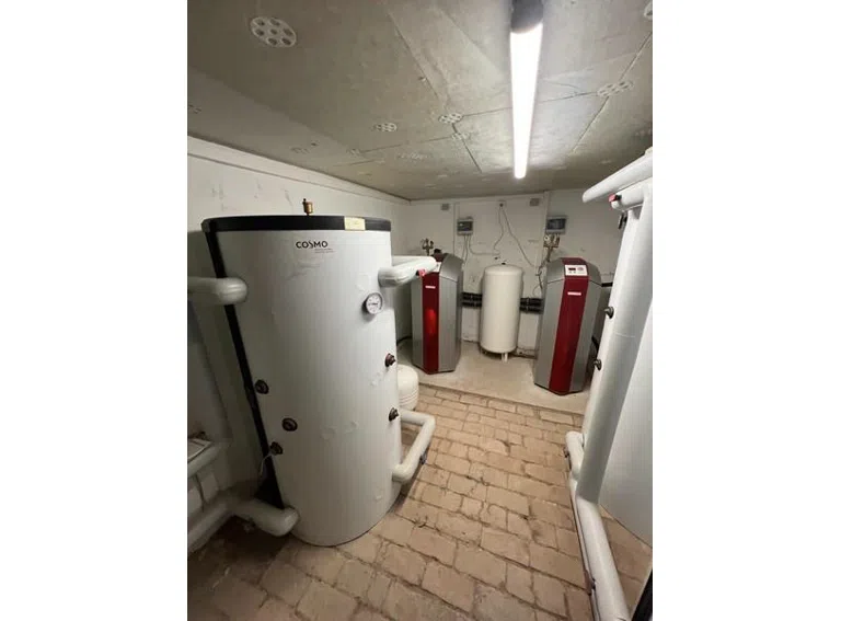 93 Technikraum