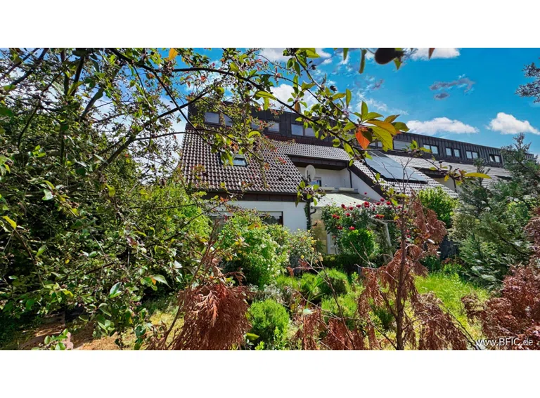 Garten, Hausansicht