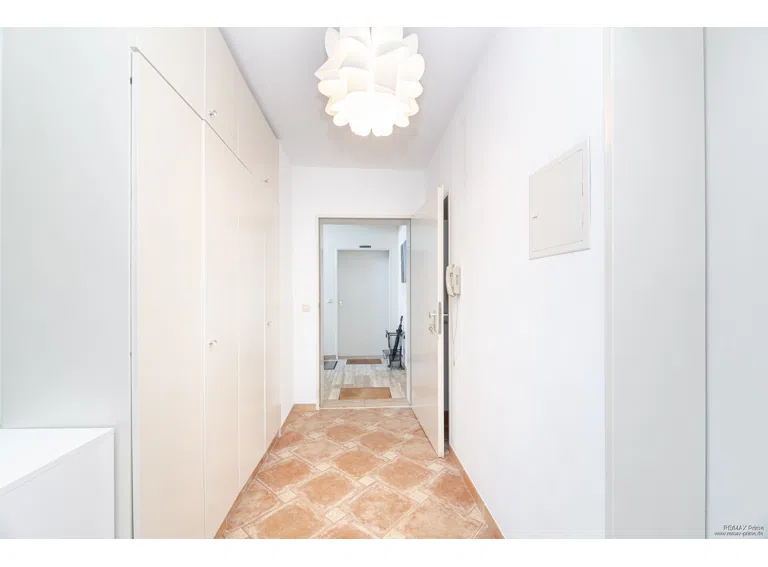 Flur Wohnung 1