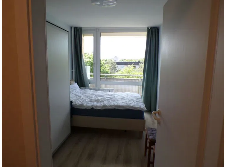 6 Schlafzimmer