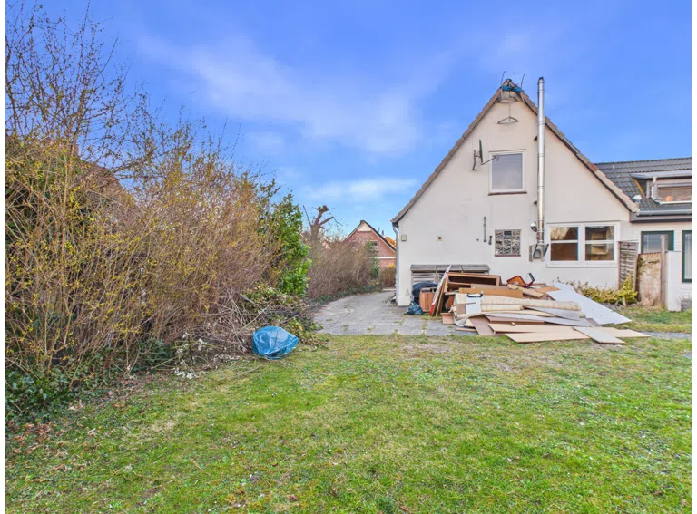 Gartenansicht- Lütt Immobilien Laboe.jpg