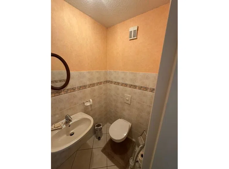 14 Gäste WC