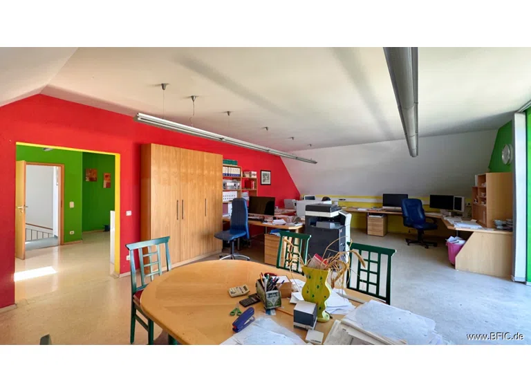 Raum 2 im OG