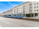 Tram "um die Ecke"