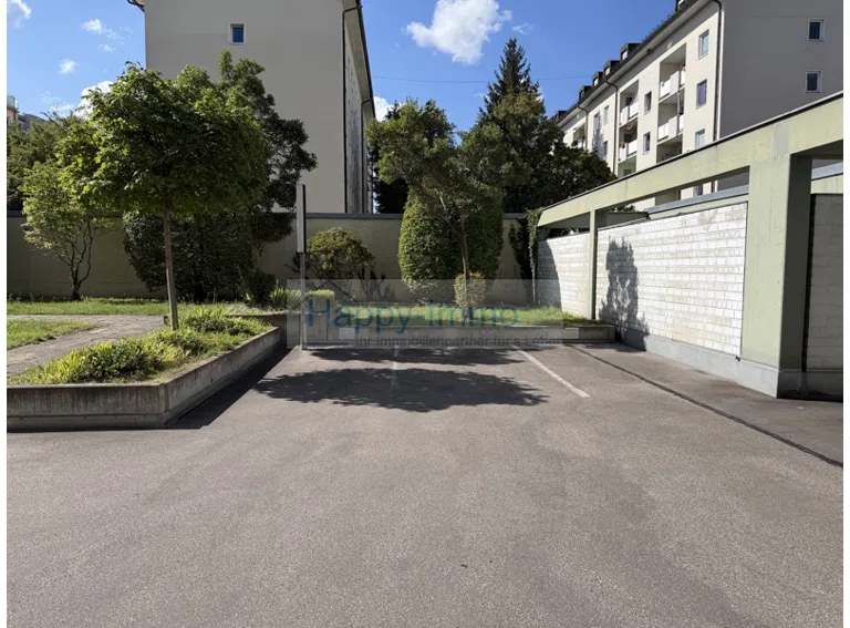 Kfz Stellplatz