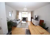 Titelbild für Die schöne 2-Zimmer-Wohnung liegt im 1. OG eines gepflegten Mehrfamilienhauses.