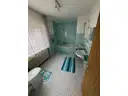 15 Bad mit Wnne und Duschmöglichkeit Doppelwaschbecken und WC