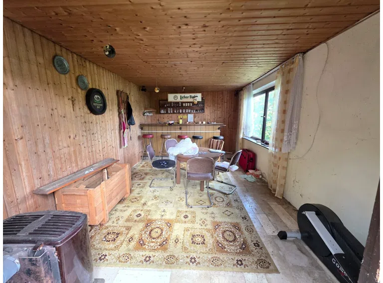 Hütte mit Bar