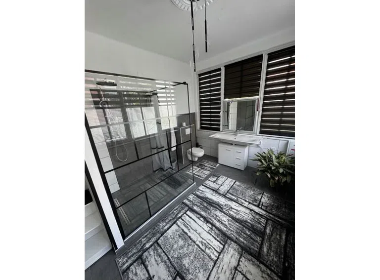 13 Dusche WC Hygienebereich