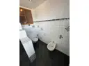17 Bidet und WC