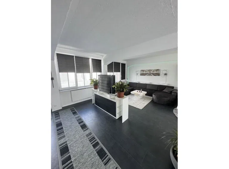 1b Loft mit 4 Bereichen - Wohnbereich