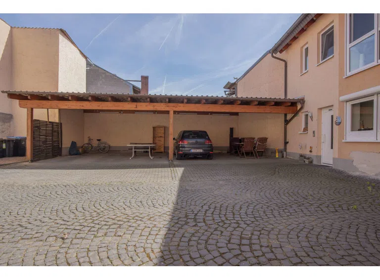 Carport-Anlage