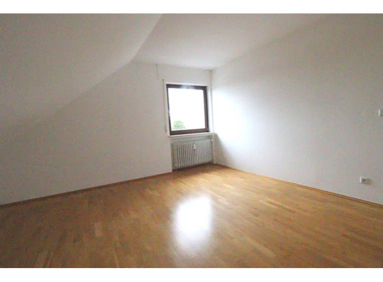 DG - freie Wohnung - Schlafzimmer - Bild 2