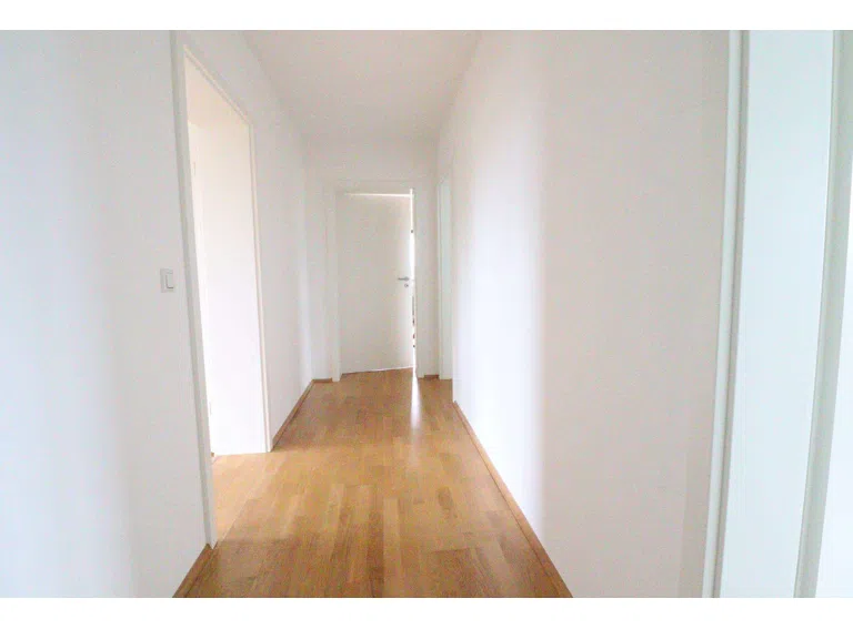 Flur - Bild 2