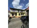 1 Seitenansicht mit Hof