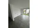 33 Küchenbereich mit Gartenzugang