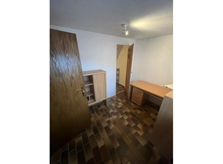 27 Schlafzimmer