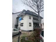 Titelbild für Der vor Ihnen liegende Flur ermöglicht den Zugang zu allen