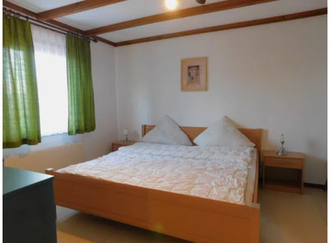 FB10 Hauptschlafzimmer
