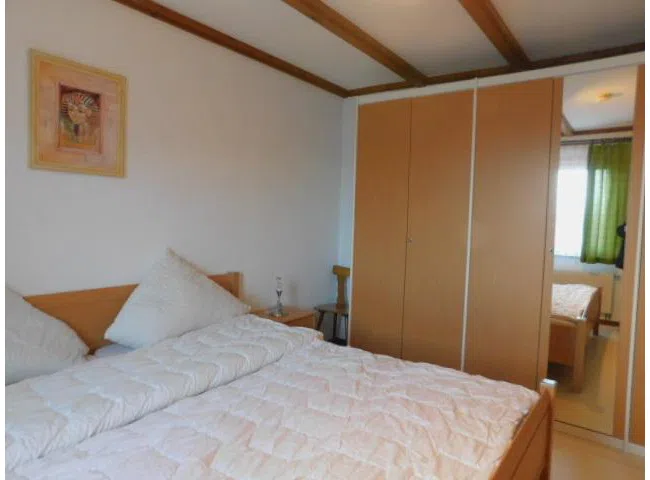 FB10-2 Hauptschlafzimmer
