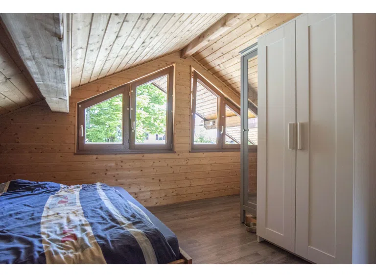 Schlafzimmer DG
