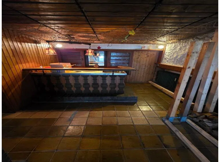 Keller Bar 1