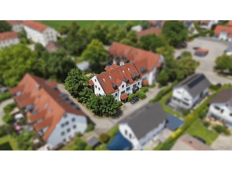 Das gepflegte Ensemble. (Bild KI gestützt bearbeitet)